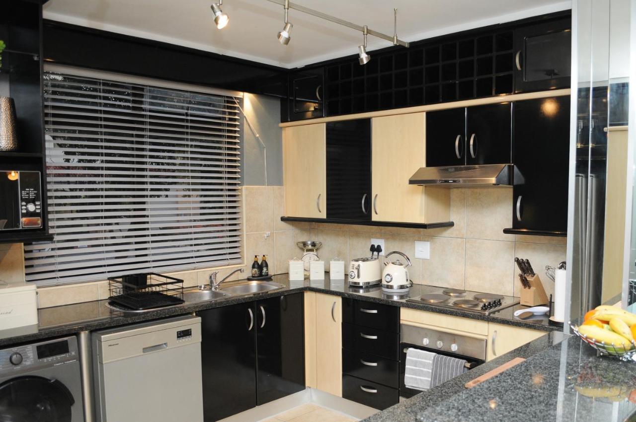The Island Club Luxury 2 Bedroom Apartment Cape Town Exterior photo